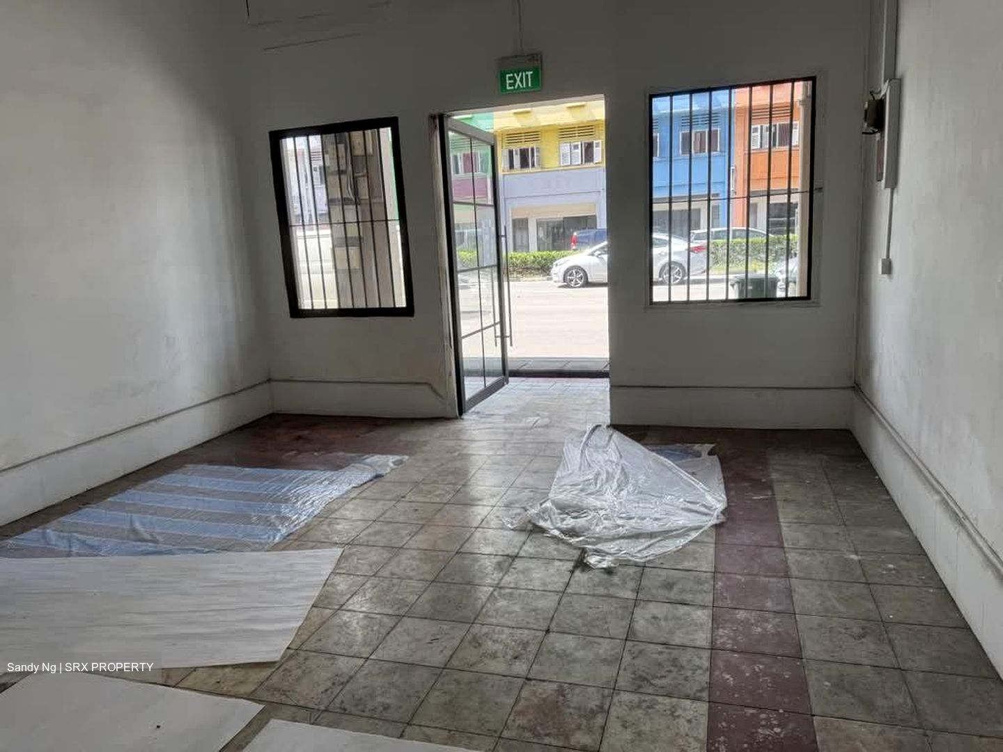 Lavender Street (D12), Retail #578595681